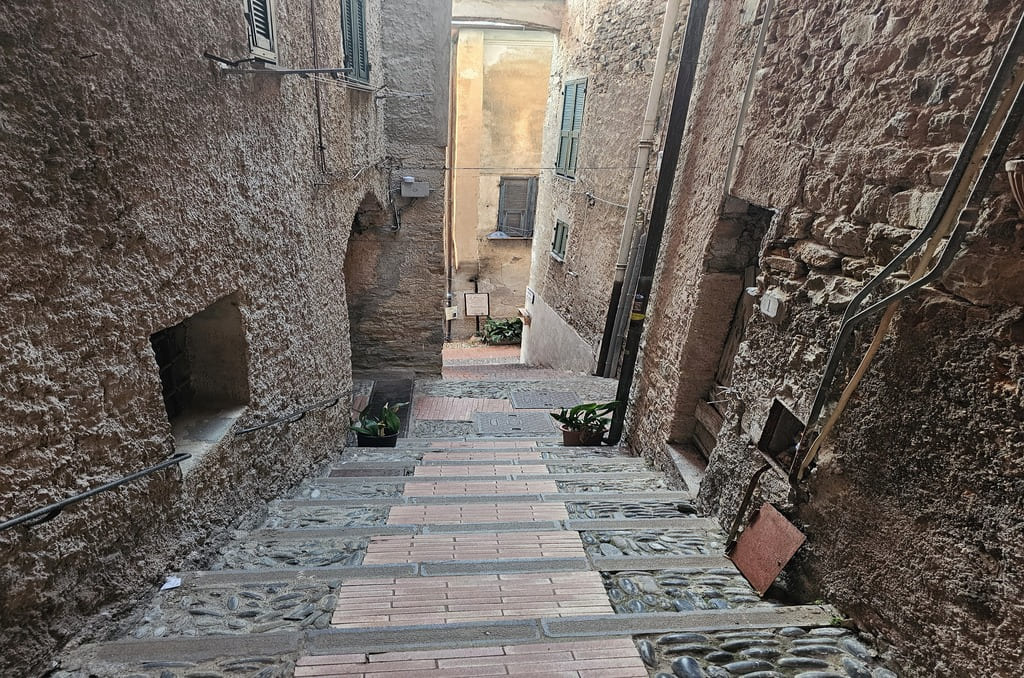 Traversa del Forno, detta Scalinata dei Rumpi Cù, Cervo