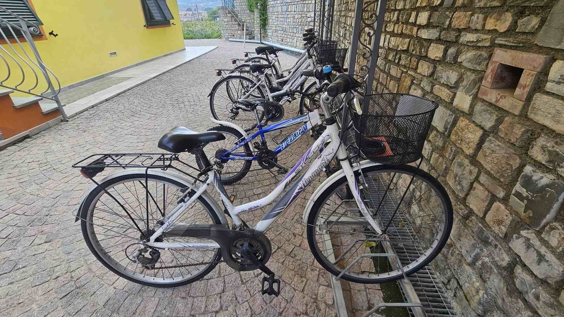 Agriturismo in Diano Marina inklusive Fahrrädern: ein fahrradfreundlicher Urlaub im „Le Girandole“