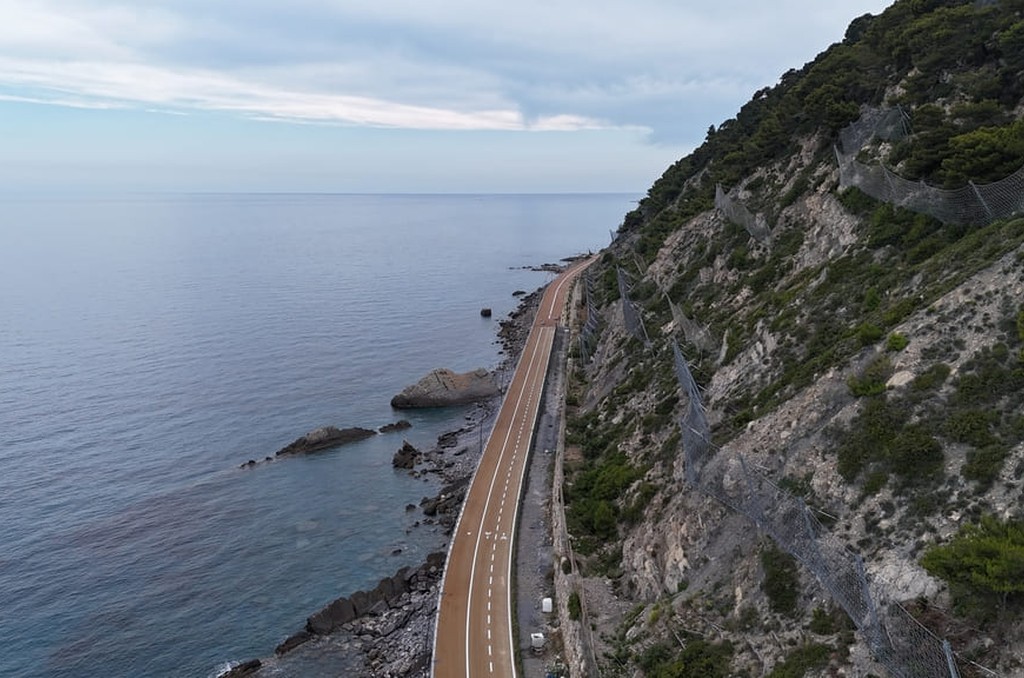 Panorama sull’Incompiuta e sullo scoglio della Galeazza